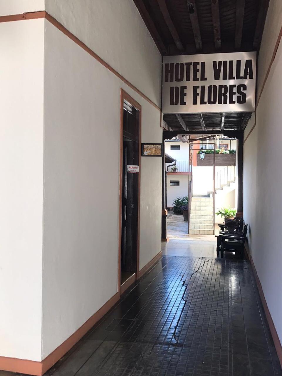 Hotel Villa De Flores Uruapan  Εξωτερικό φωτογραφία