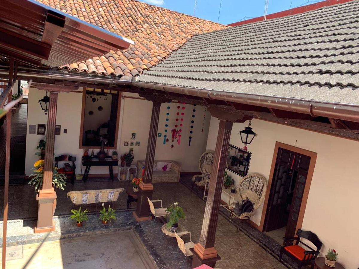 Hotel Villa De Flores Uruapan  Εξωτερικό φωτογραφία