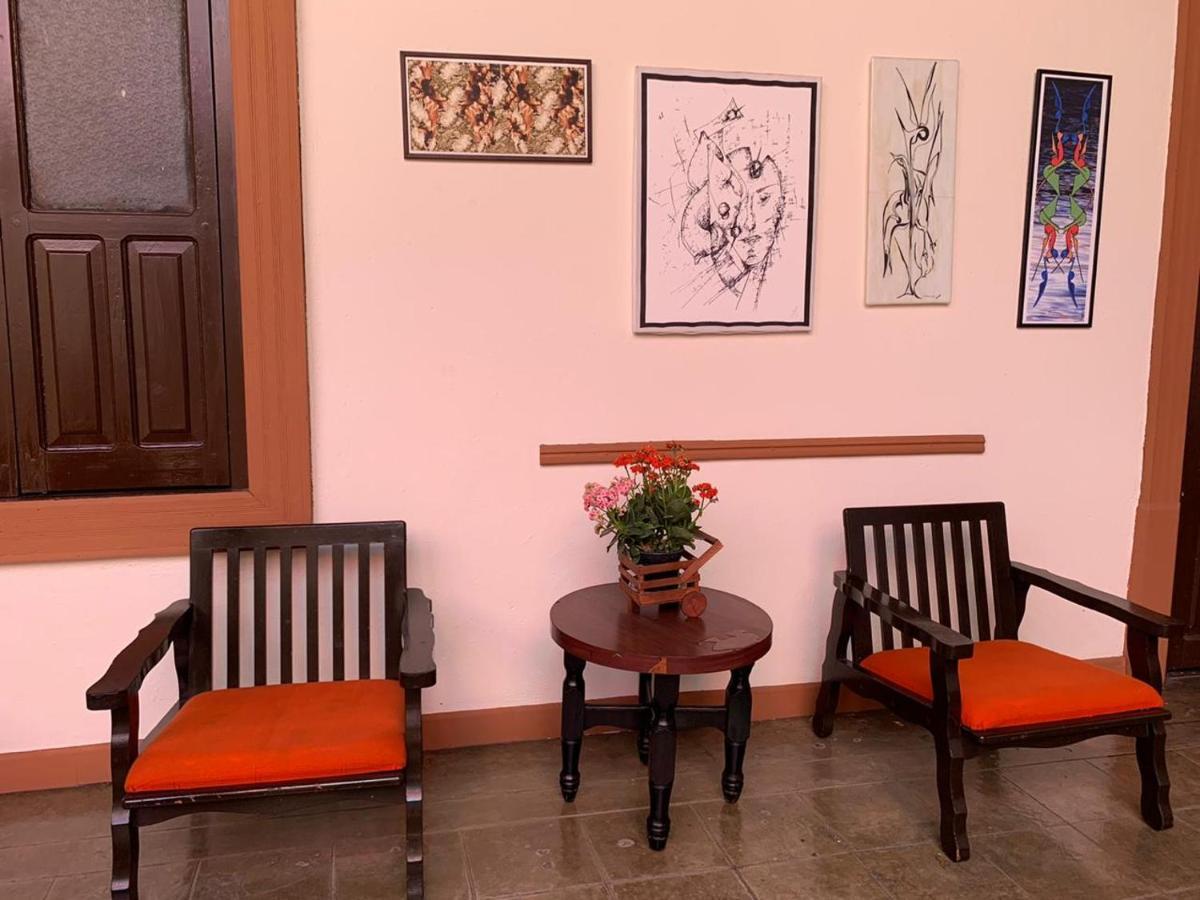 Hotel Villa De Flores Uruapan  Εξωτερικό φωτογραφία