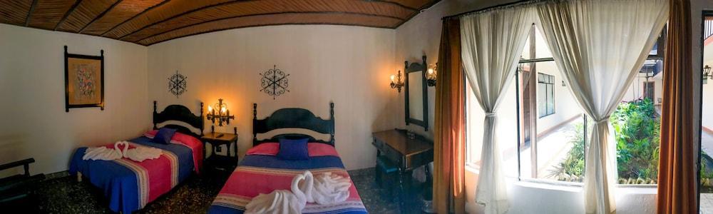 Hotel Villa De Flores Uruapan  Εξωτερικό φωτογραφία